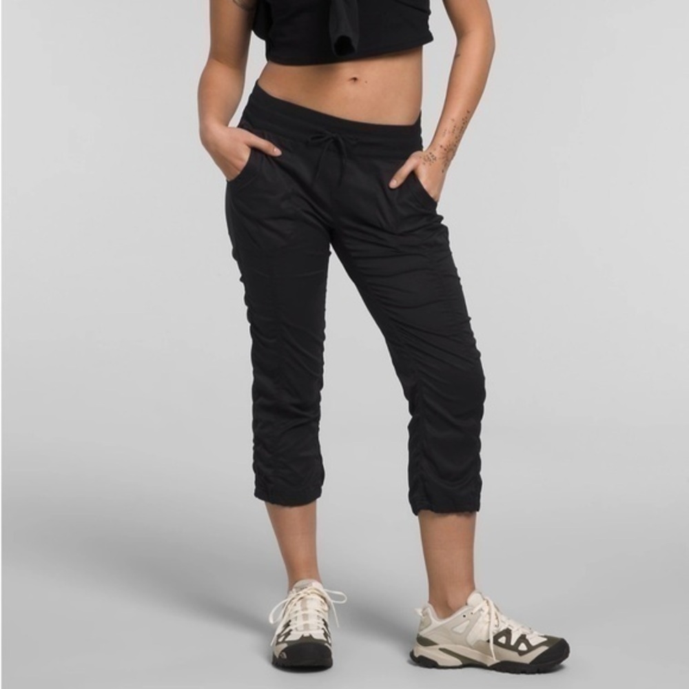 Crop Hiking Stretch Pant The North Face Women's Aphrodite 2.0 Capri Black Small